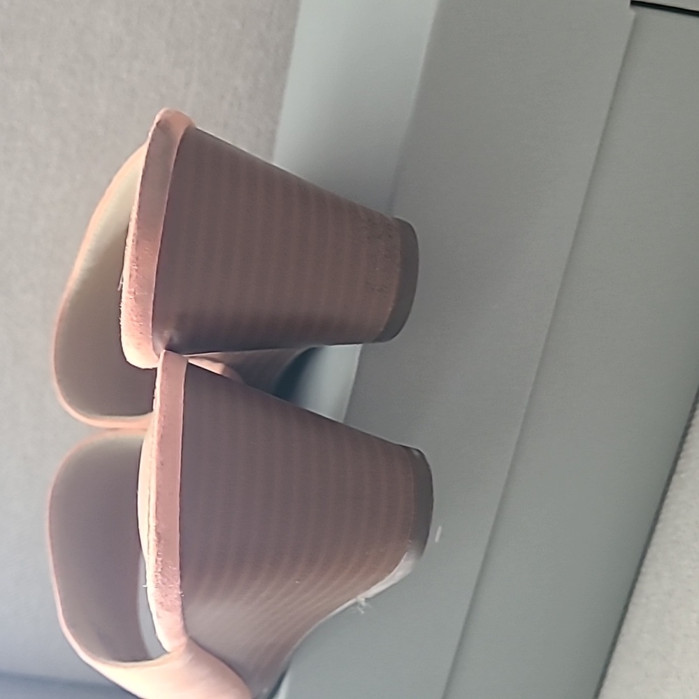 Rockport Taylor Assymetrical Slides in Suede - 8.5 - Picture 7 of 14